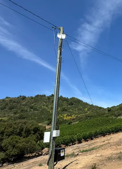 Conectividad para predio agrícola, instalación realizada por HRW.cl